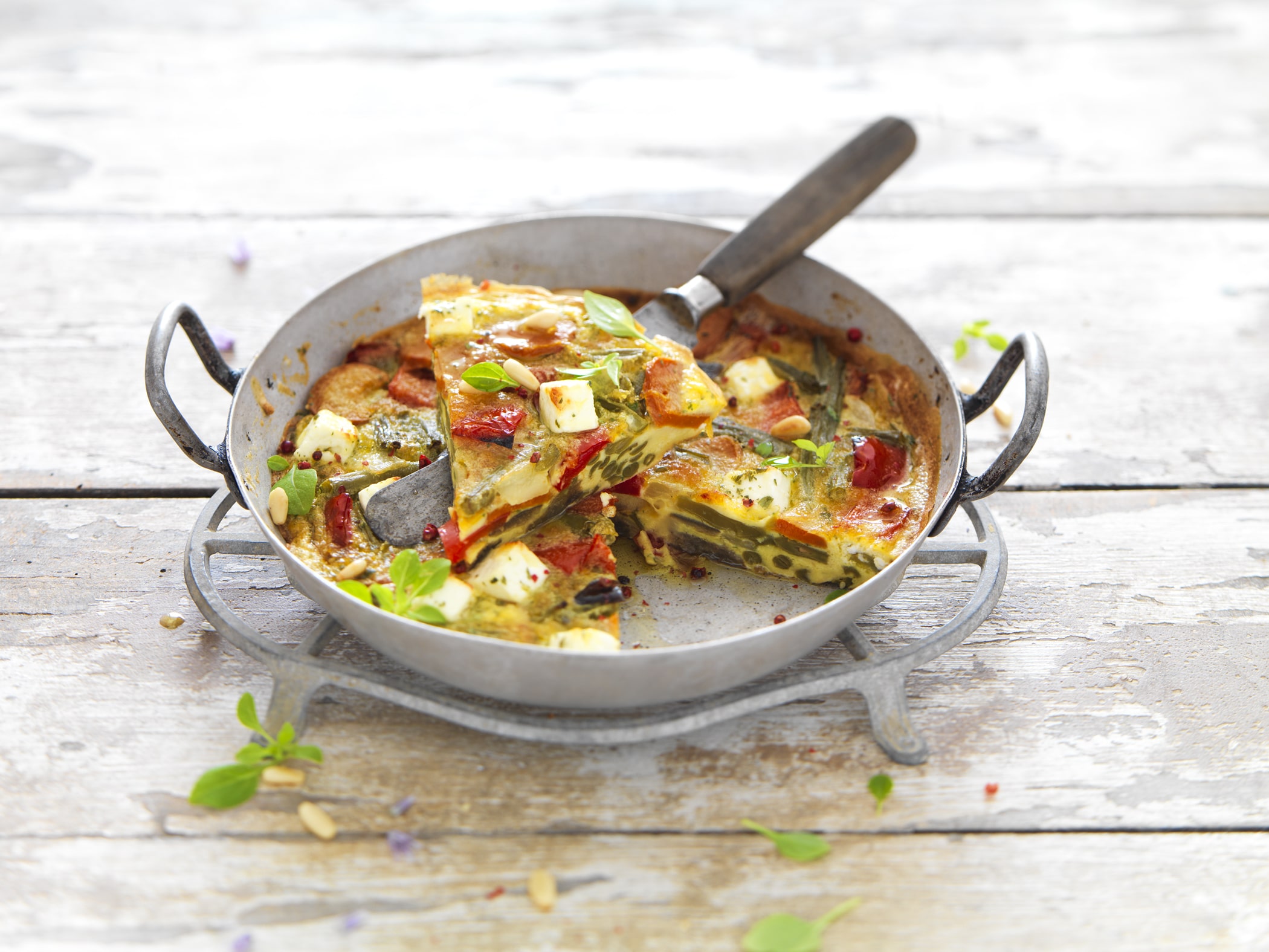 Frittata à la poêlée de légumes et à la fêta - Une recette d&amp;#39;aucy
